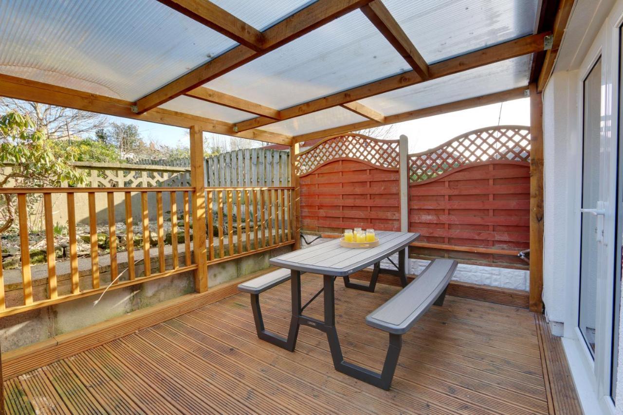 #Upmarket, Exceptional 4 Bed House, With Free Parking, Close To Amenities And Supermarkets Sheffield Exterior photo